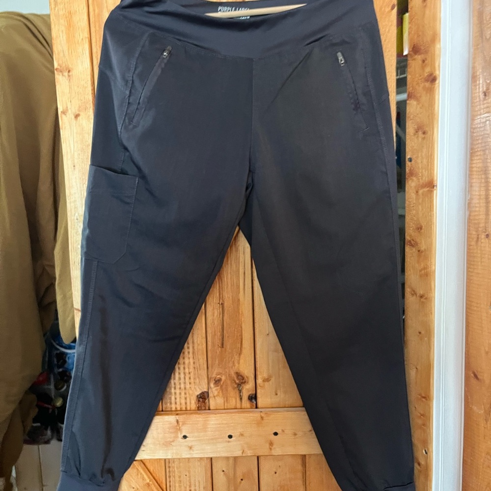 Women’s yoga scrub pant